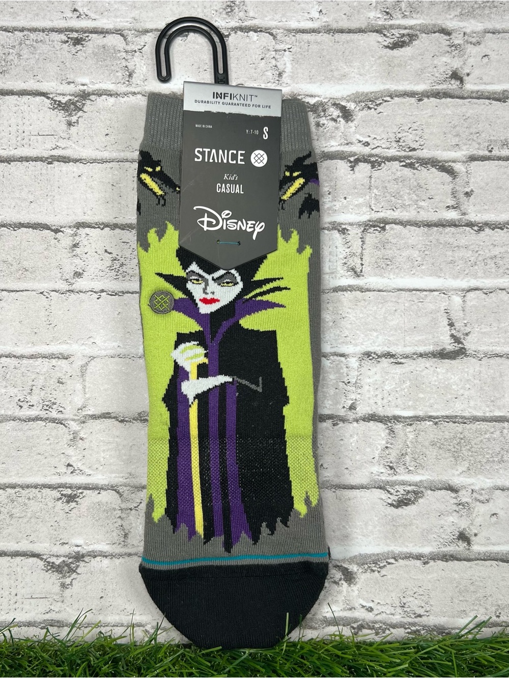 Stance Kids Casual Disney Villains Maleficent Crew Socks Youth 7-10 Small New